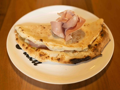 Mortadella sendvič