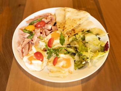 Jaja na oko sa italijanskom pančetom